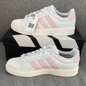 Adidas Women's STREETTALK sneakers - NWT